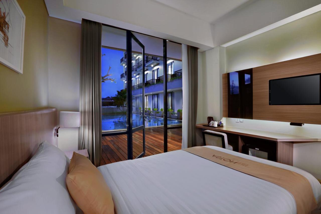 Aston Inn Mataram Exterior photo