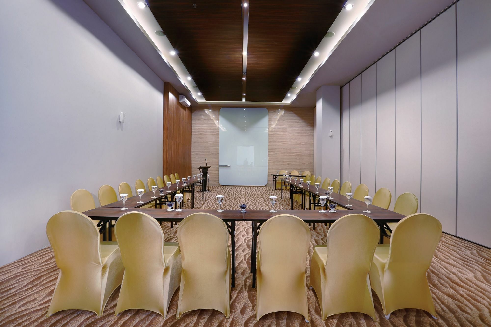 Aston Inn Mataram Exterior photo