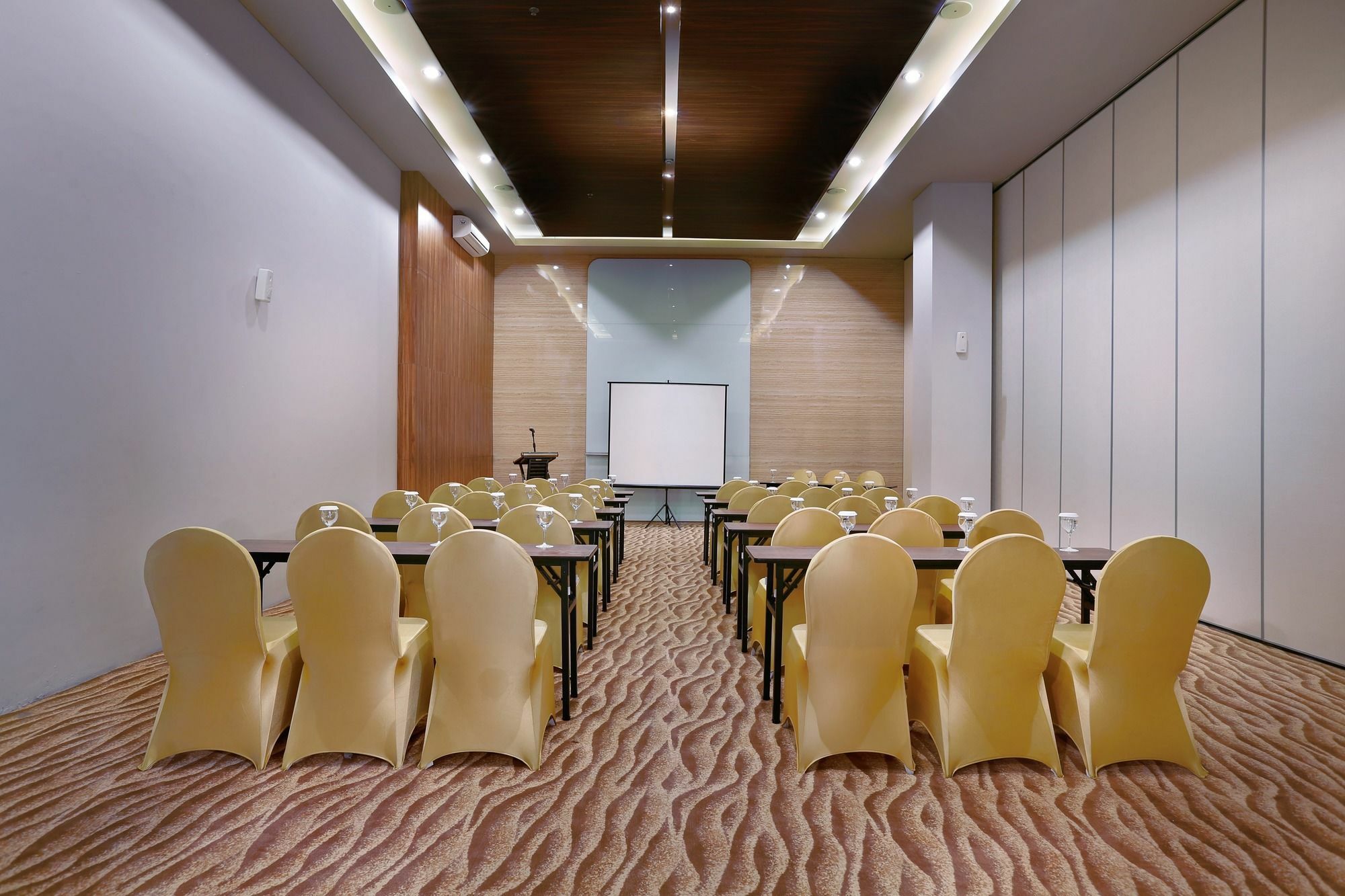 Aston Inn Mataram Exterior photo